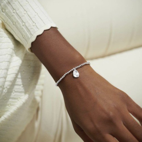 Joma A Little December Birth Flower Bracelet