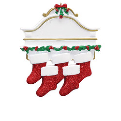 White Mantle with 5 Stockings Personalised Christmas Decorations