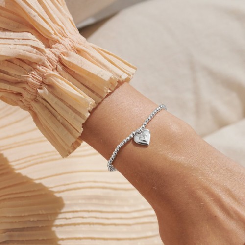 Joma A Little Heart Jewellery Box and Wonderful Mum Bracelet