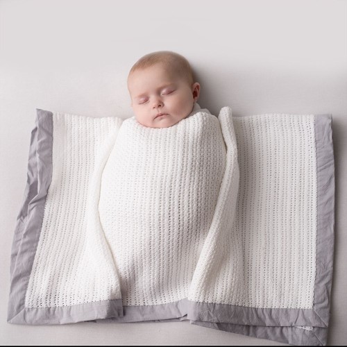 Ziggle Baby Cellular White & Grey Blanket
