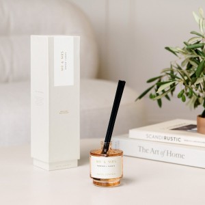 Katie Loxton Reed Diffuser Mr and Mrs 2025
